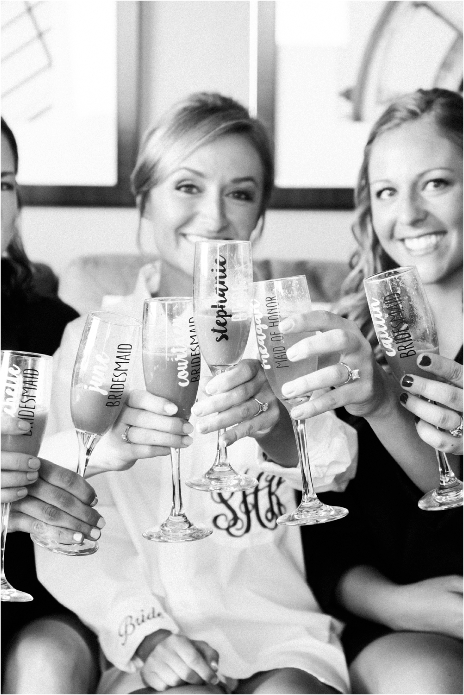 custom-champaign-glasses-for-bridesmaids